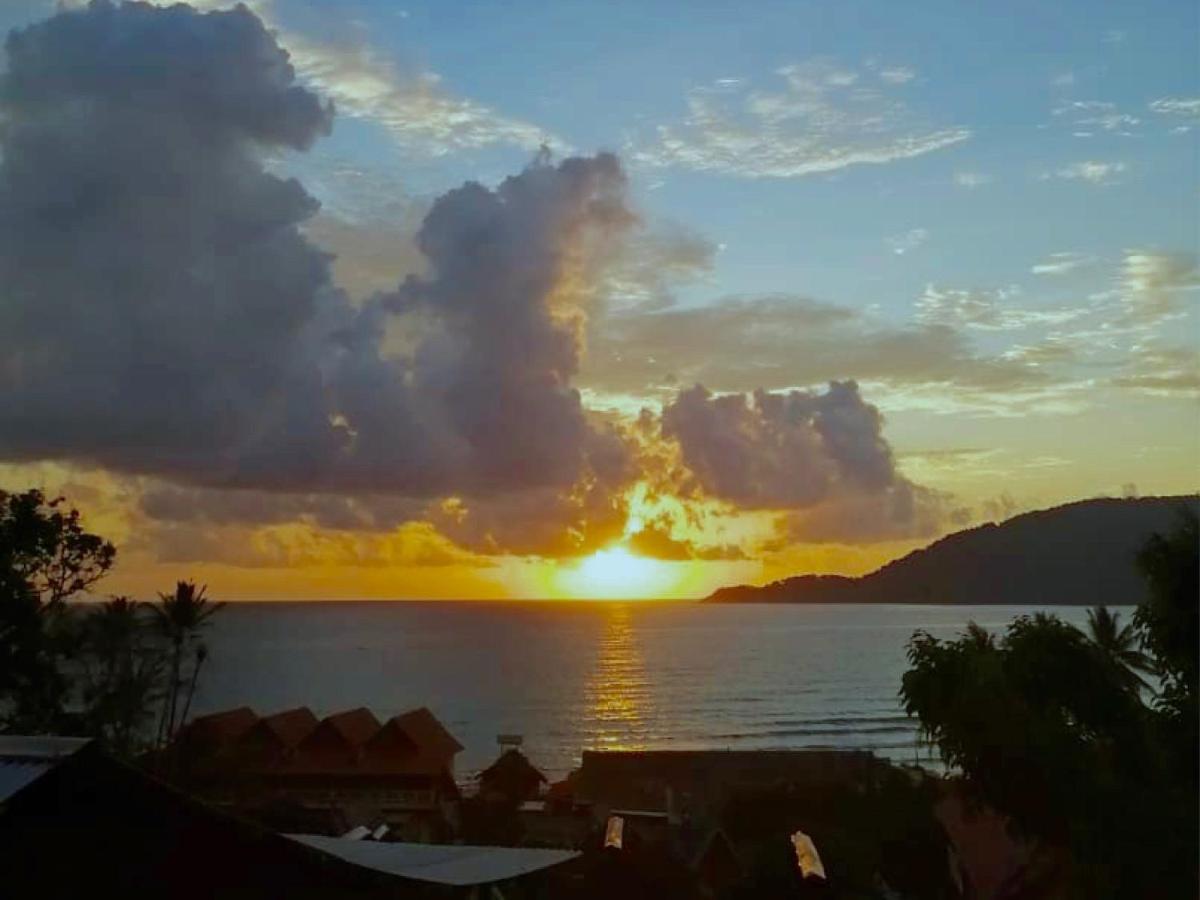 Harrera Perhentian, Long Beach Kampong Pasir Panjang  ภายนอก รูปภาพ