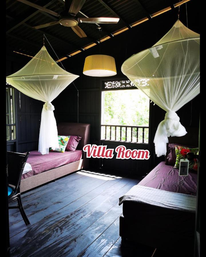 Harrera Perhentian, Long Beach Kampong Pasir Panjang  ภายนอก รูปภาพ