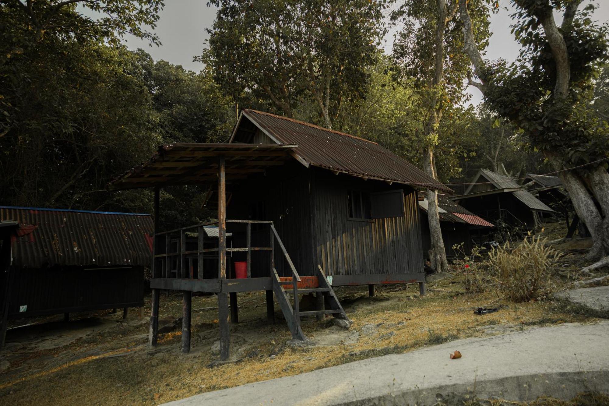 Harrera Perhentian, Long Beach Kampong Pasir Panjang  ภายนอก รูปภาพ